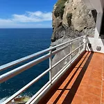 아파트 Sea Lover's Nest *