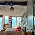 Sea Lover's Nest *